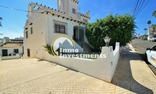 Resale - Town house - Villamartin