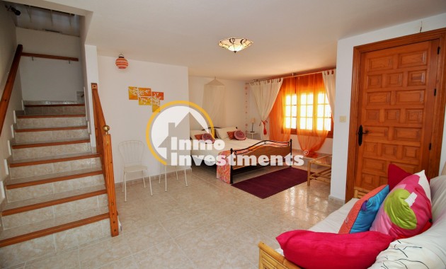 Resale - Town house - Villamartin