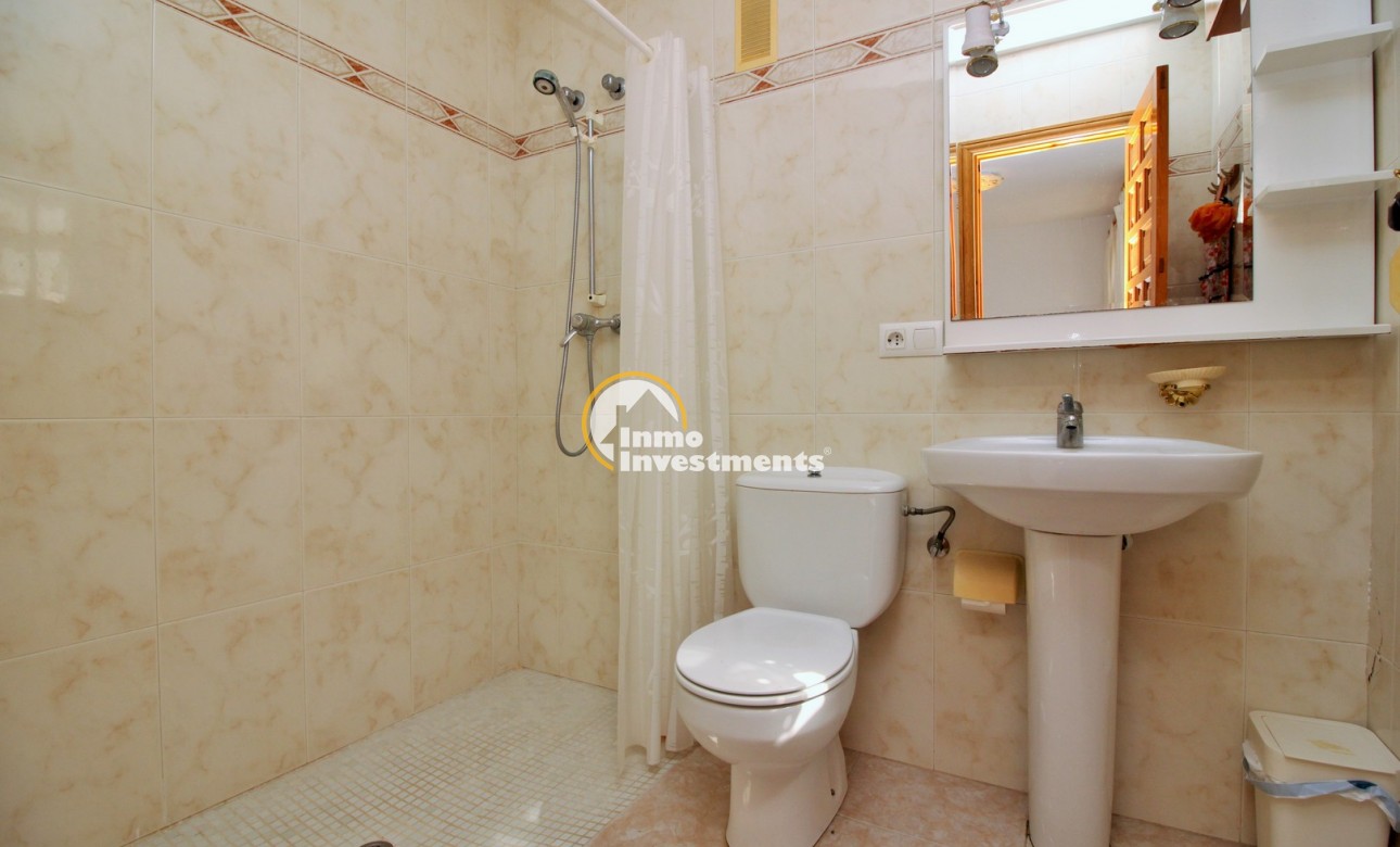 Resale - Town house - Villamartin