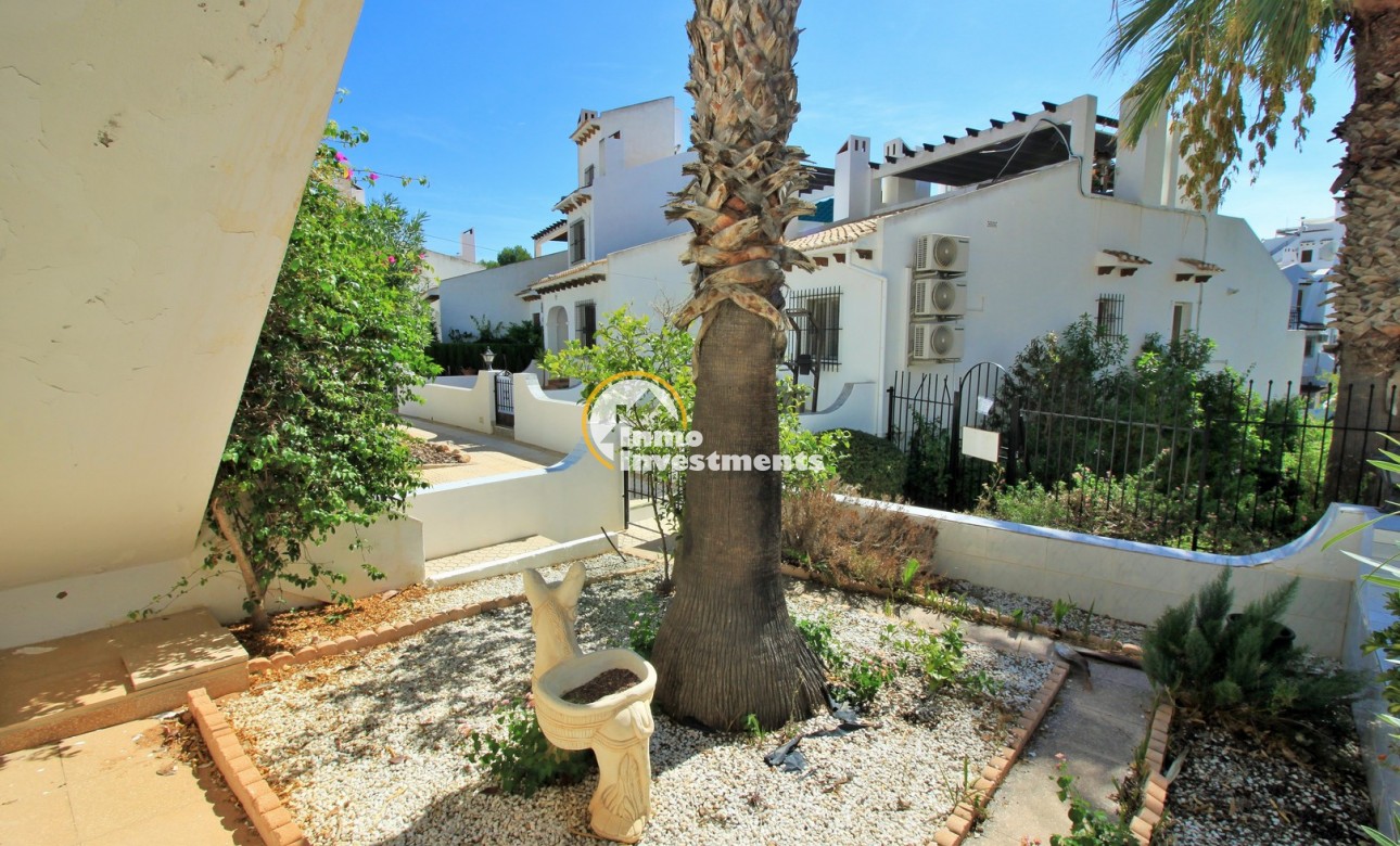 Resale - Town house - Villamartin