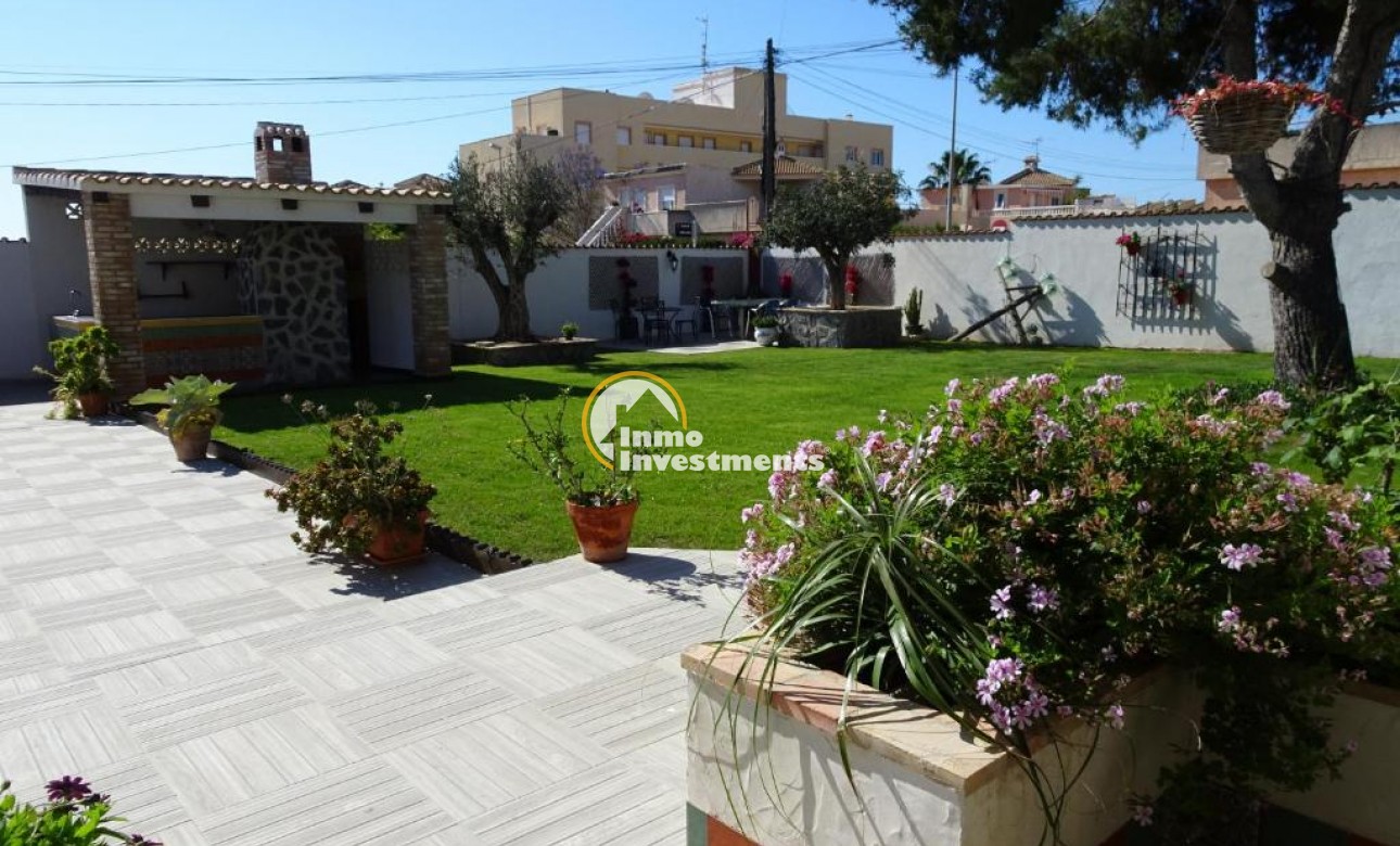 Bestaande bouw - Villa - Lomas de Cabo Roig