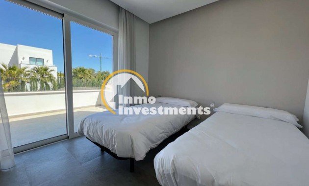 Reventa - Chalet independiente - Orihuela Costa - Las Colinas