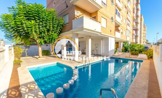 Resale - Apartment - Torrevieja - Calas Blanca