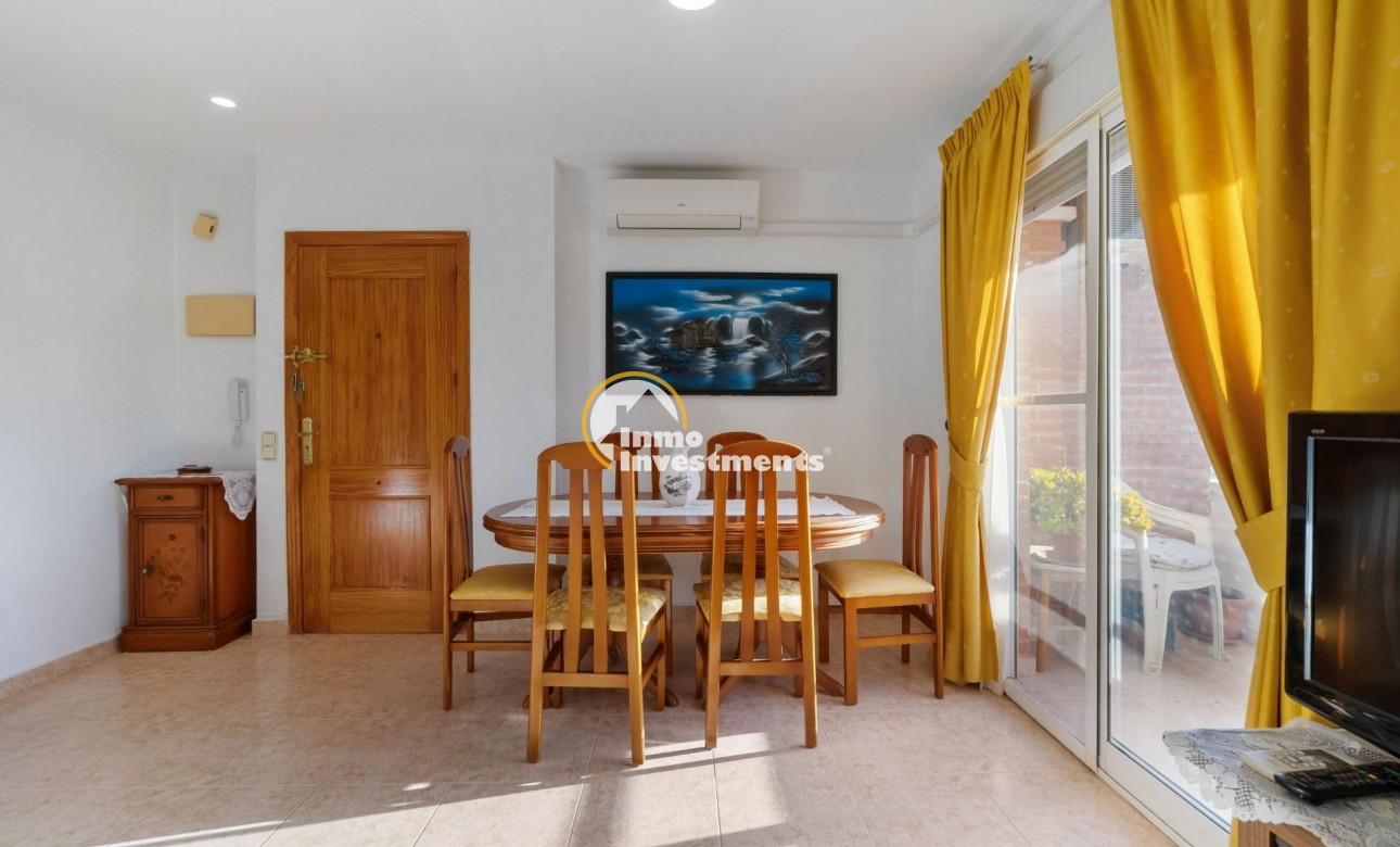 Resale - Apartment - Torrevieja - Calas Blanca