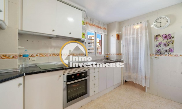 Resale - Apartment - Torrevieja - Calas Blanca