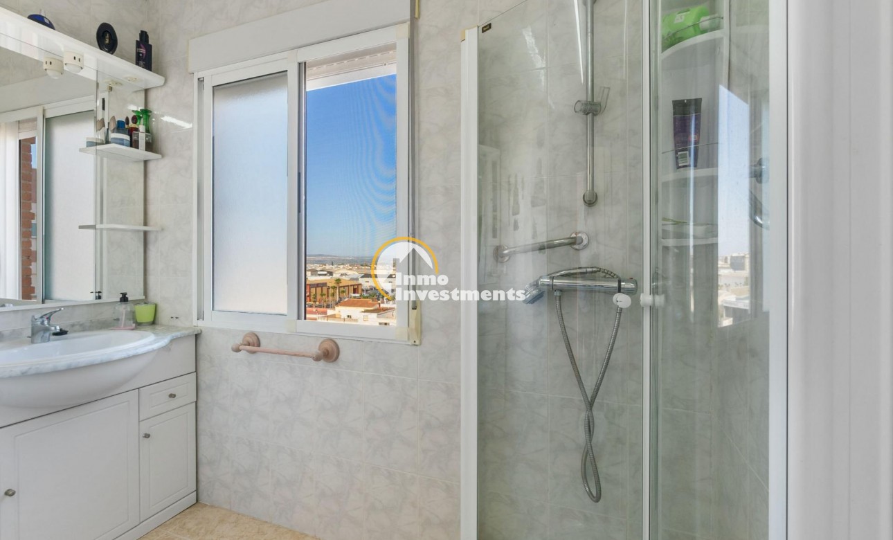 Bestaande bouw - Appartement - Torrevieja - Calas Blanca