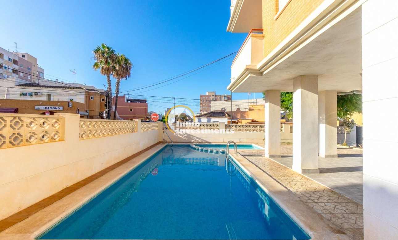 Bestaande bouw - Appartement - Torrevieja - Calas Blanca