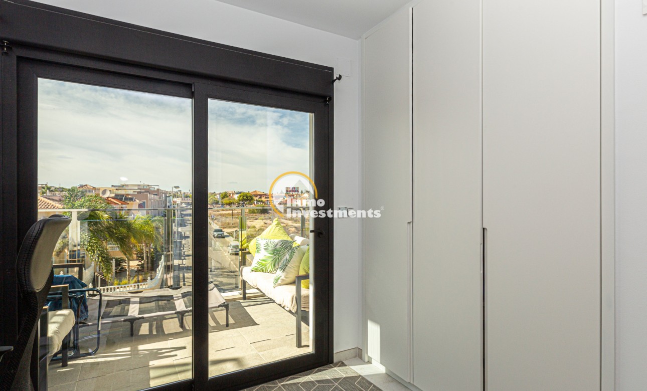 Resale - Apartment - Orihuela Costa - La Zenia