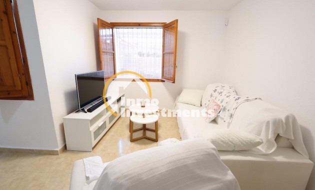 Resale - Bungalow - Orihuela Costa - Cabo Roig