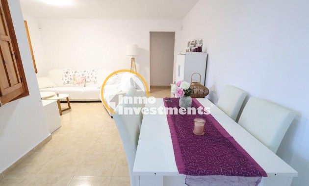 Resale - Bungalow - Orihuela Costa - Cabo Roig