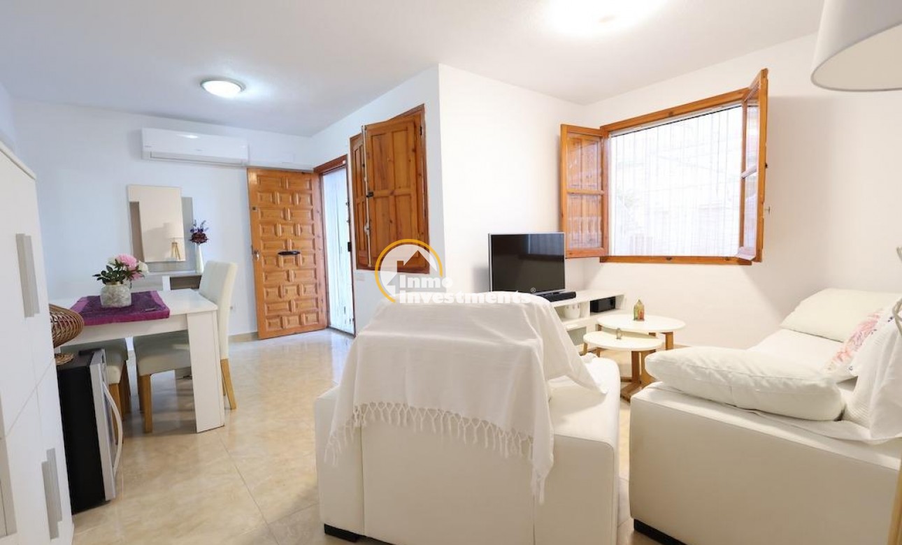 Resale - Bungalow - Orihuela Costa - Cabo Roig