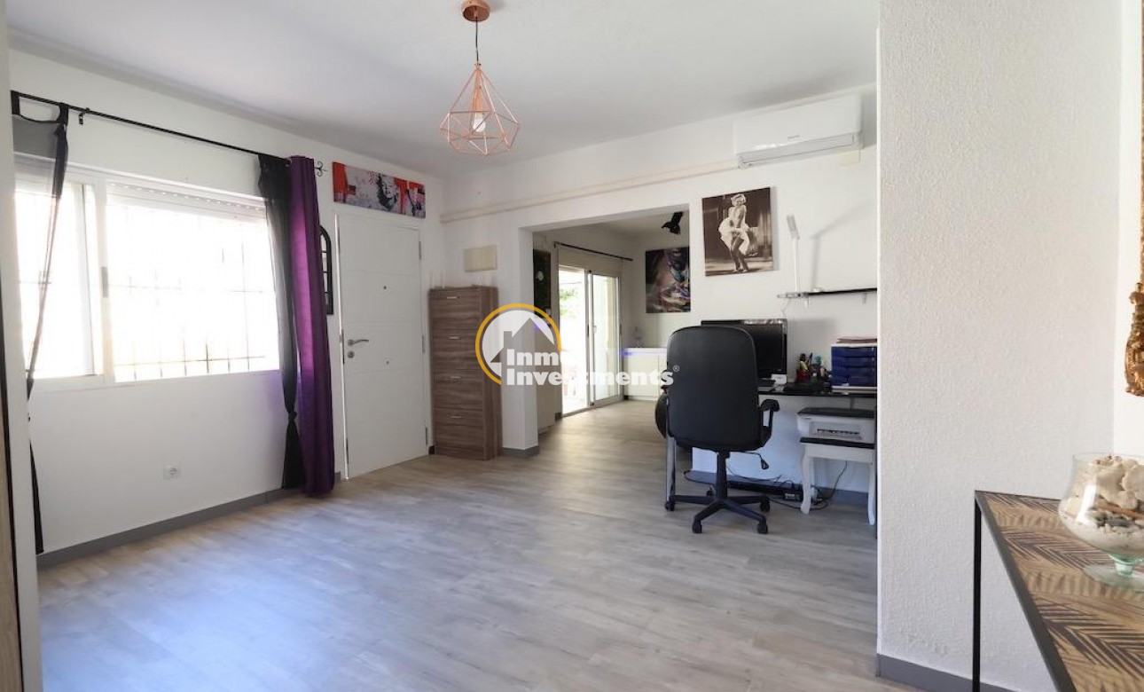 Reventa - Chalet independiente - Orihuela Costa - Lomas De Cabo Roig