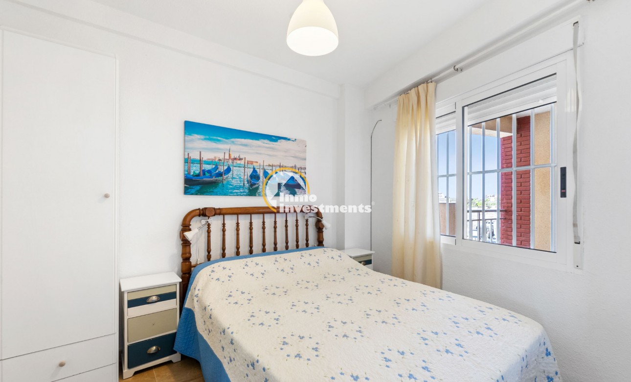 Resale - Apartment - Torrevieja - Beach