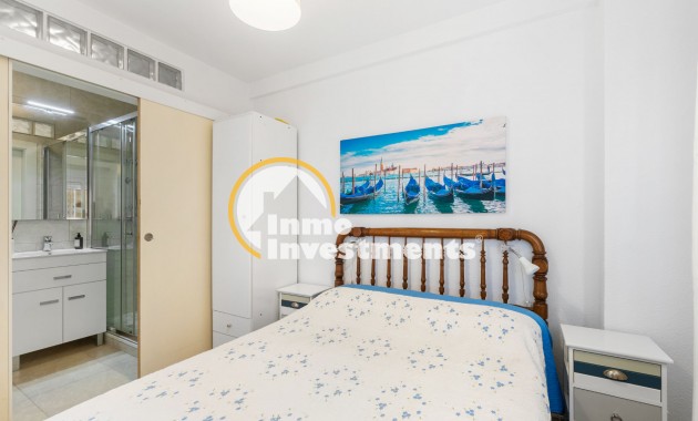 Resale - Apartment - Torrevieja - Beach