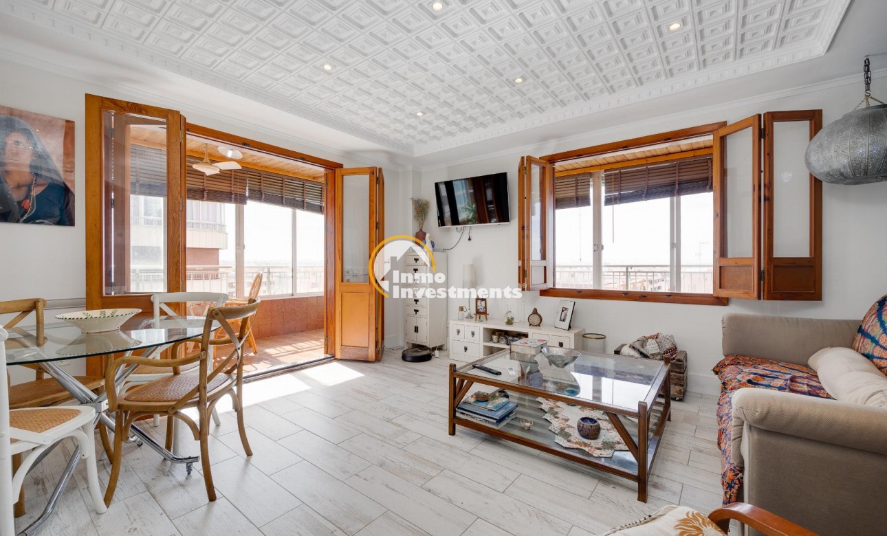 Resale - Apartment - Torrevieja - El Acequión