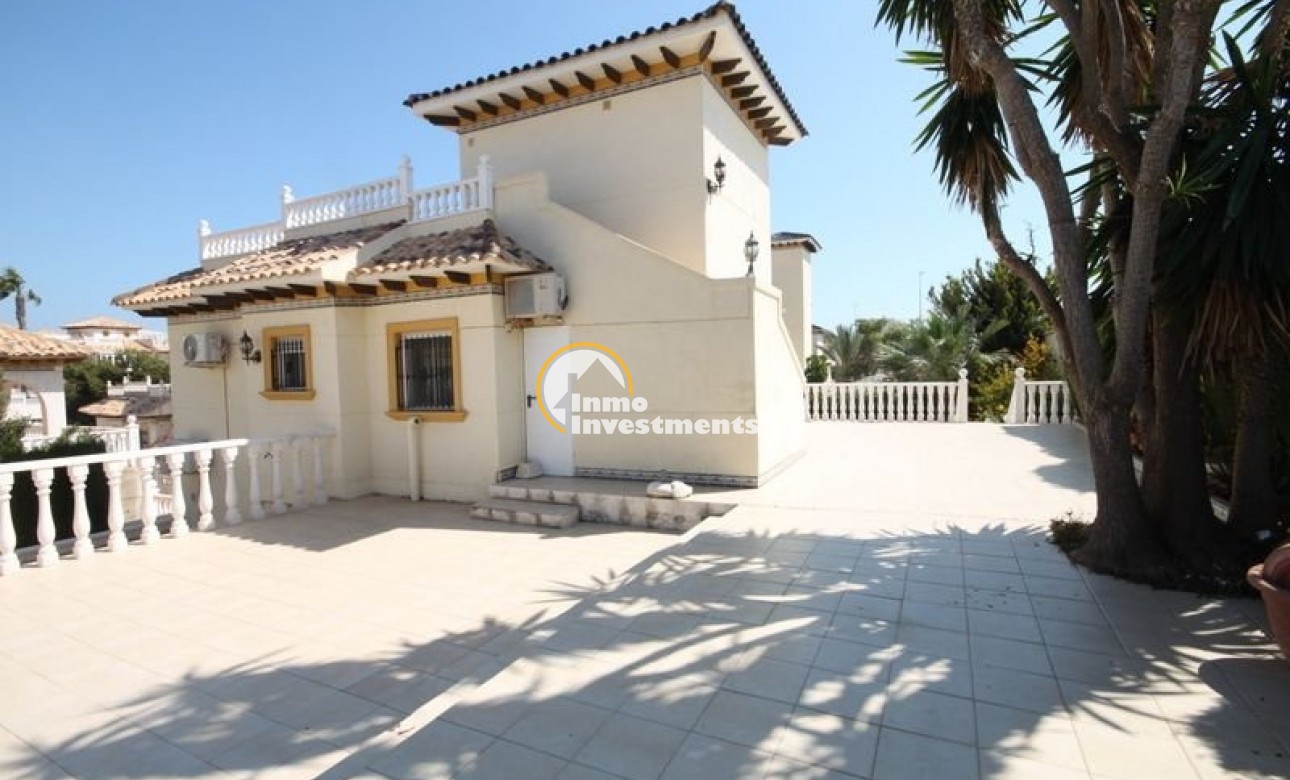 Reventa - Chalet independiente - Orihuela Costa - La Zenia