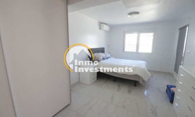 Reventa - Chalet independiente - Orihuela Costa - La Zenia