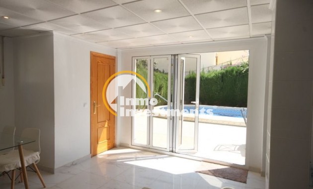 Resale - Villa - Orihuela Costa - La Zenia