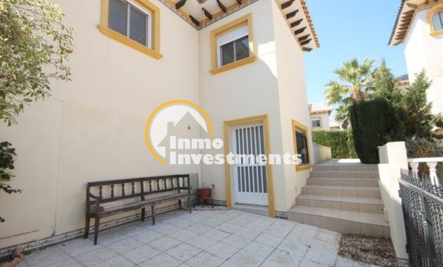 Reventa - Chalet independiente - Orihuela Costa - La Zenia