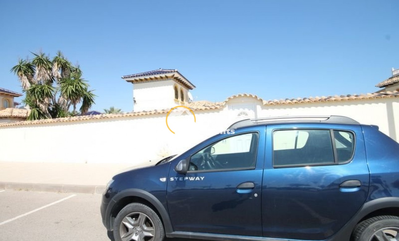 Gebrauchtimmobilien - Villa - Orihuela Costa - La Zenia