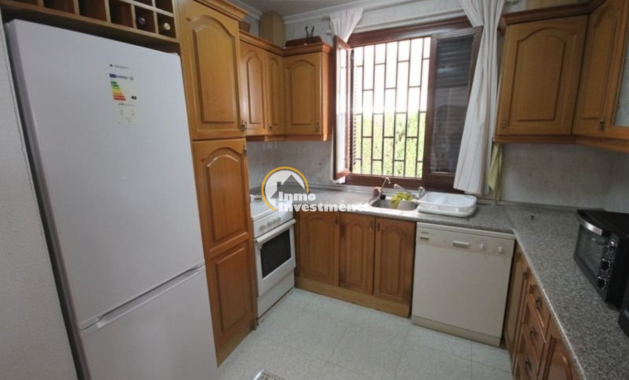 Resale - Semi detached villa - Orihuela Costa - Punta Prima