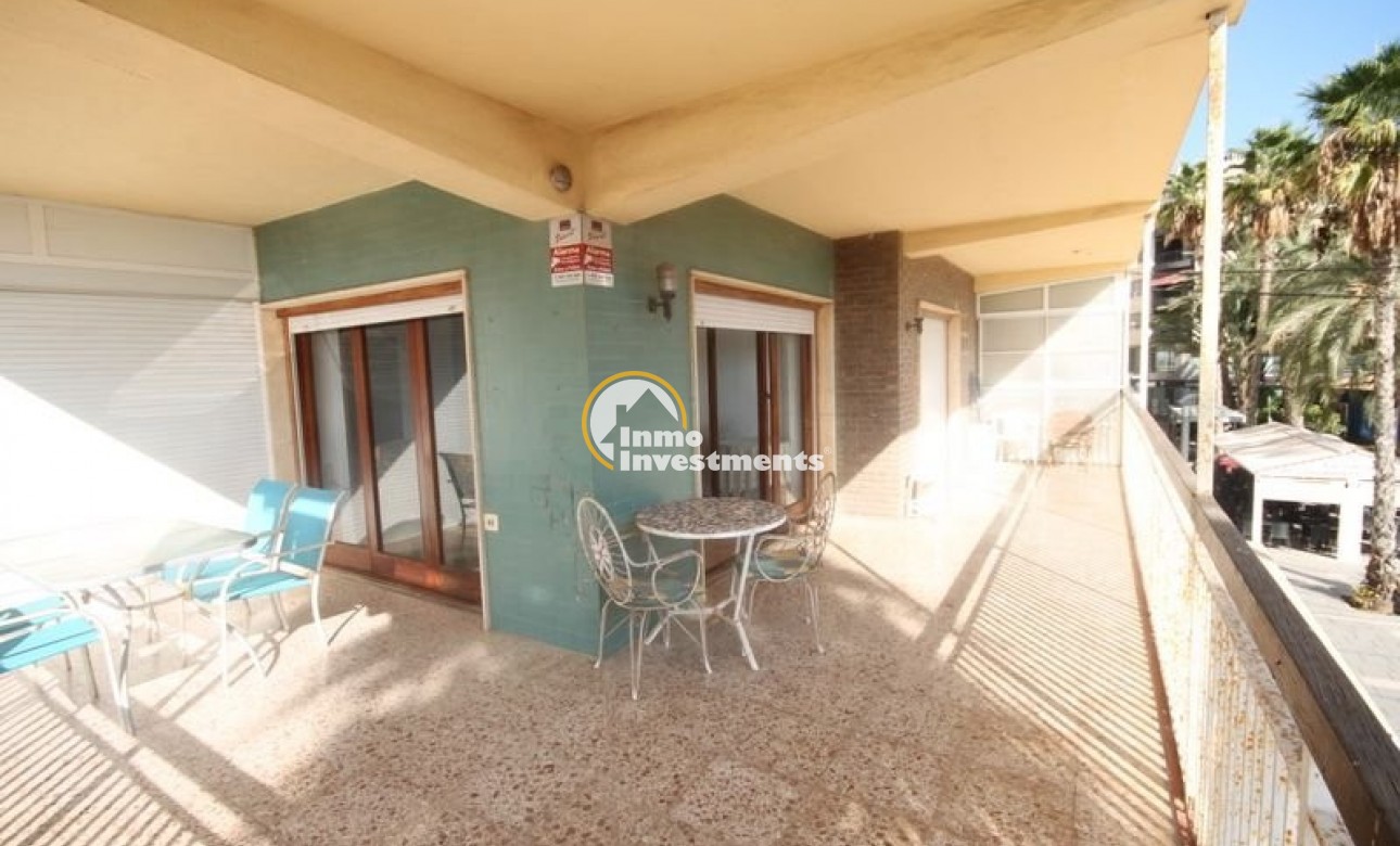 Resale - Apartment - Torrevieja - Beach