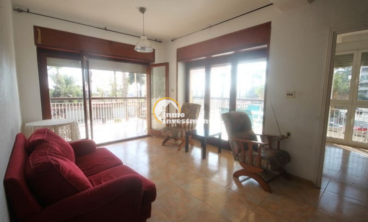 Resale - Apartment - Torrevieja - Beach