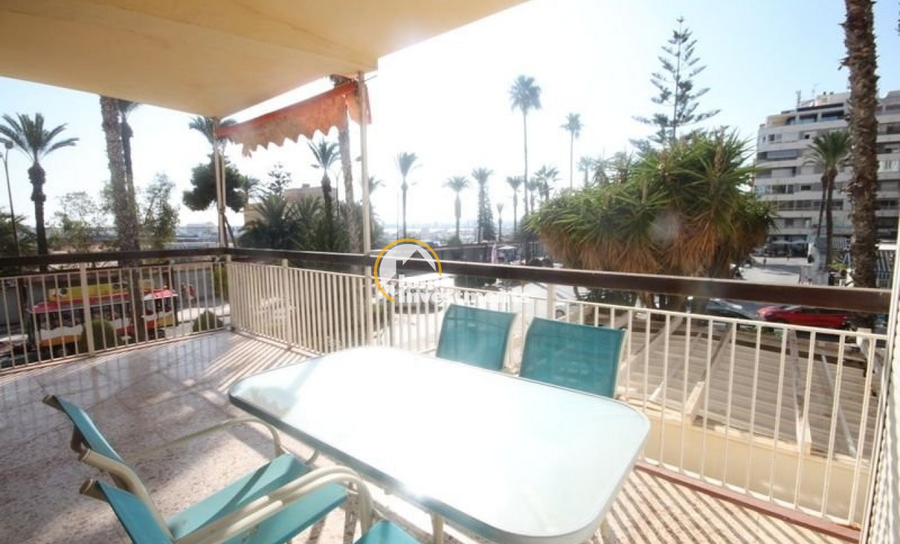 Resale - Apartment - Torrevieja - Beach