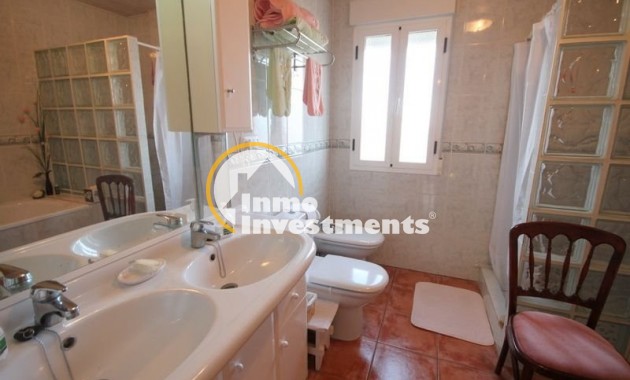 Reventa - Chalet independiente - Torrevieja - Aguas Nuevas