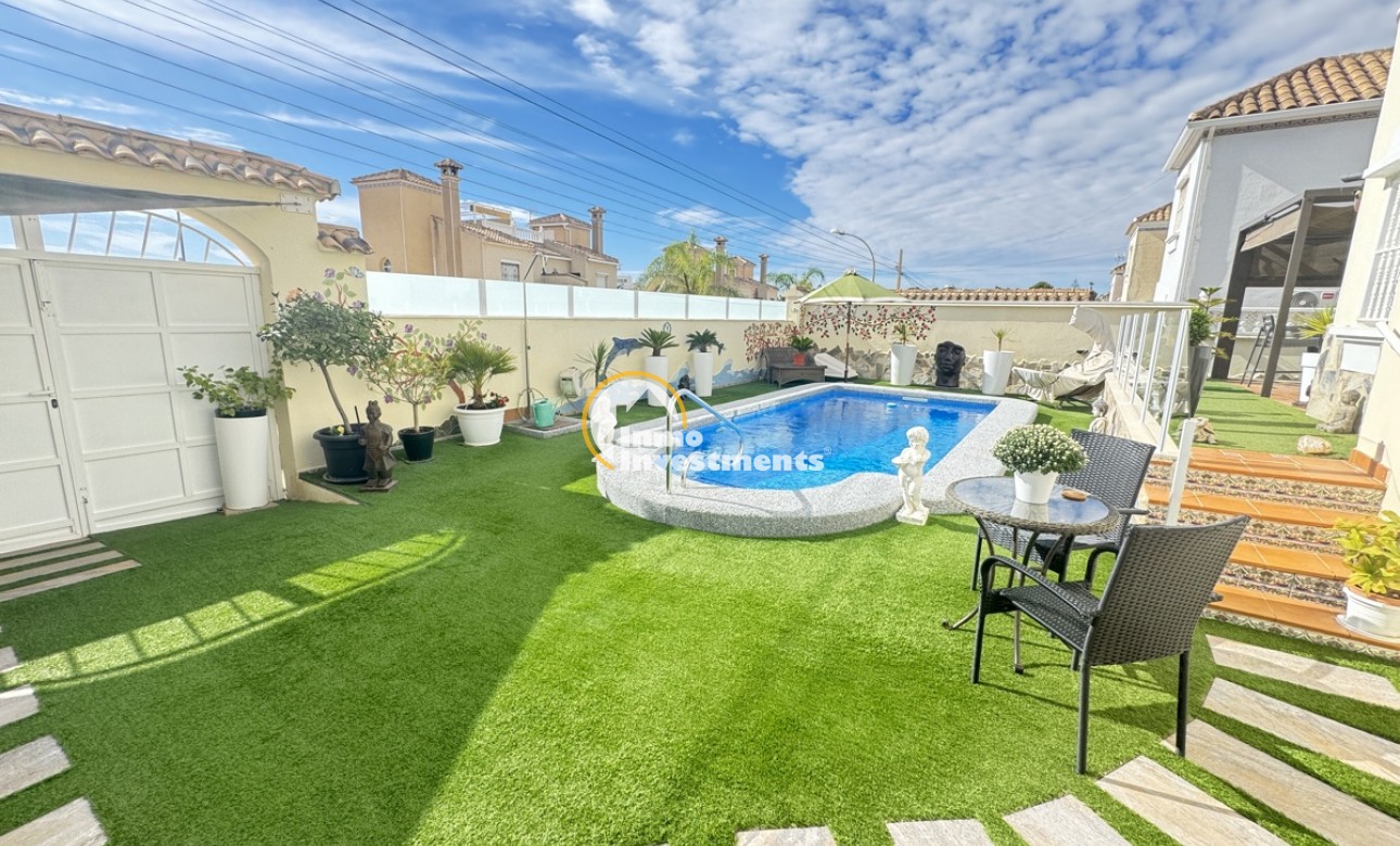 Gebrauchtimmobilien - Villa - Villamartin - El Galan