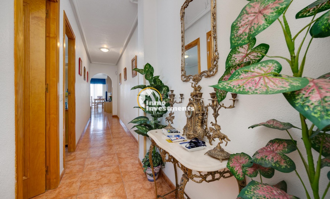 Resale - Apartment - Torrevieja - Centro