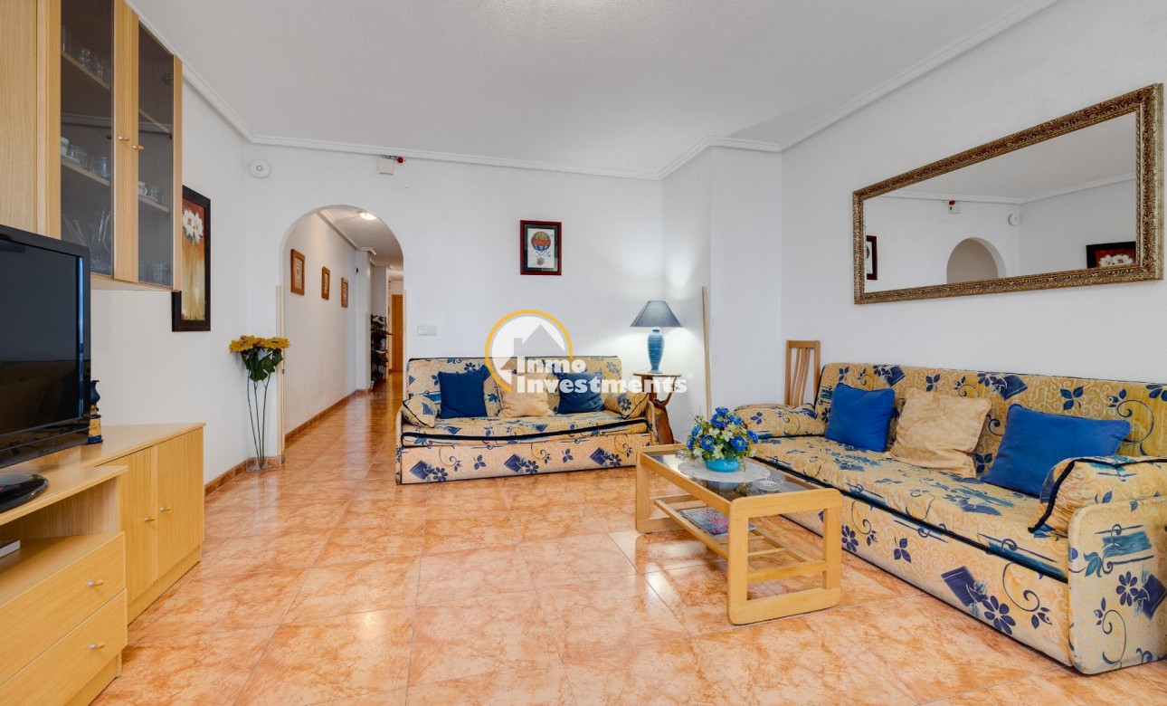 Resale - Apartment - Torrevieja - Centro