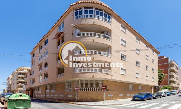 Resale - Apartment - Torrevieja - Centro