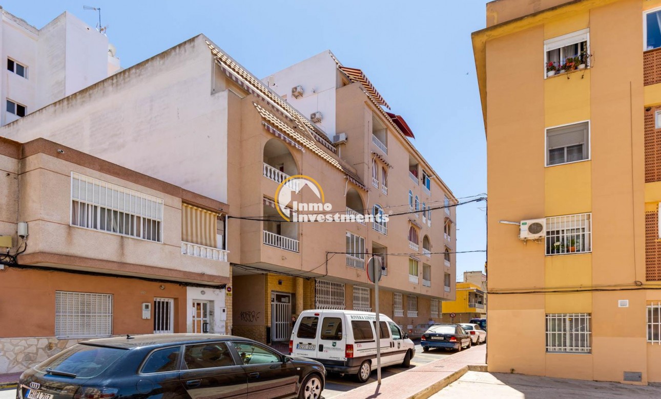 Resale - Apartment - Torrevieja - Centro