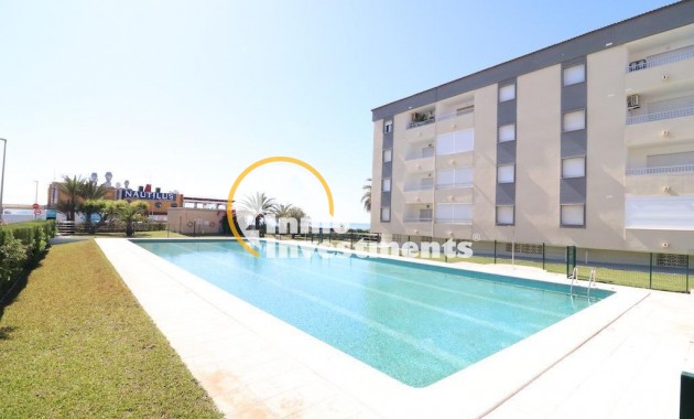 Resale - Apartment - Punta Prima - Beachside