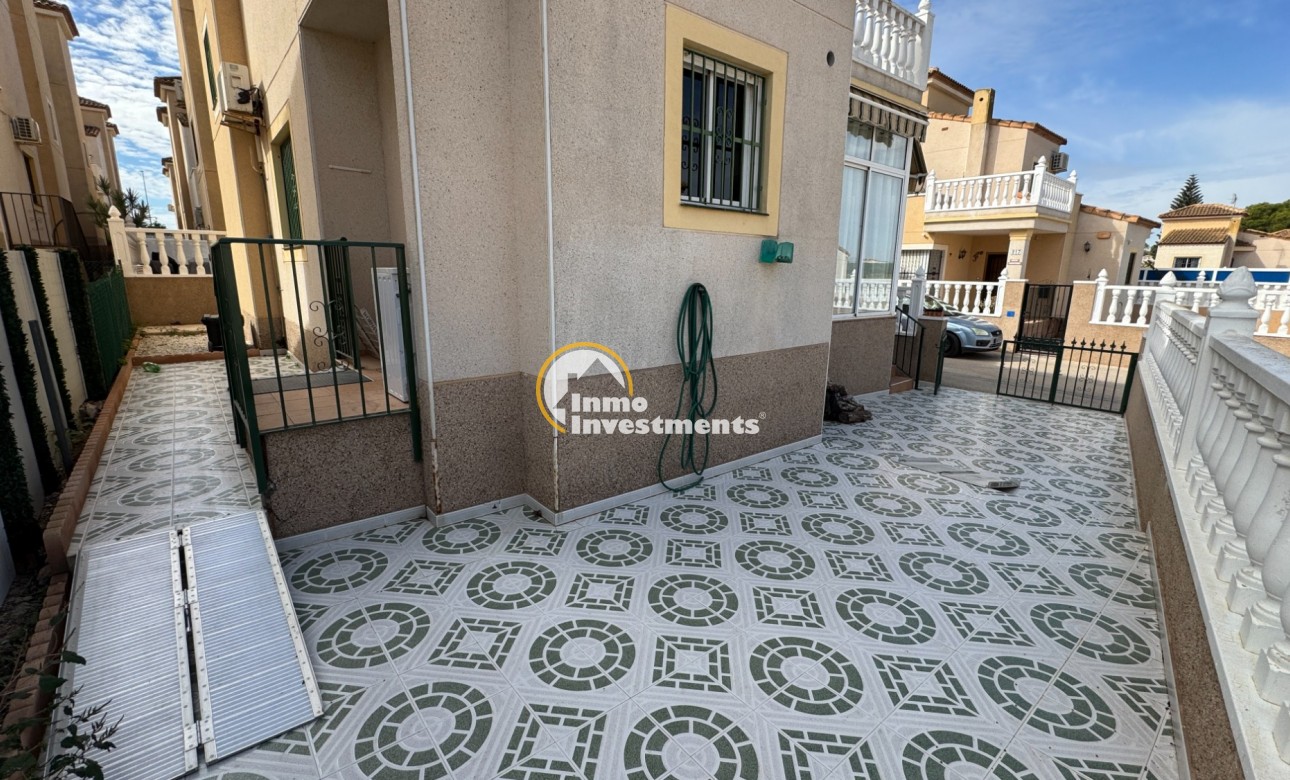 Resale - Semi detached villa - Algorfa - Montebello