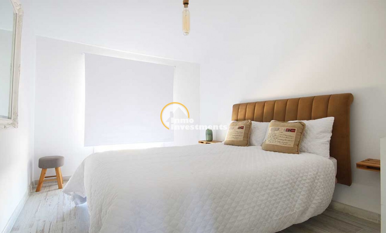 Resale - Villa - Las Ramblas - Las Ramblas Golf