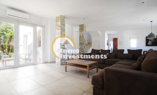 Resale - Villa - Las Ramblas - Las Ramblas Golf