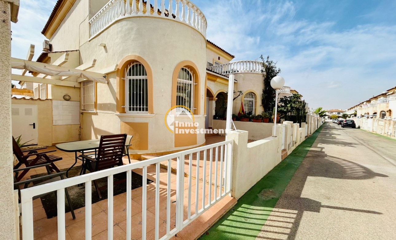 Bestaande bouw - Villa - Torrevieja - Aguas Nuevas