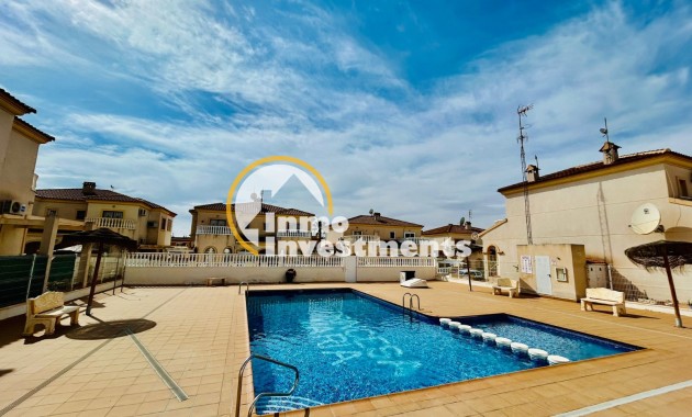 Reventa - Chalet independiente - Torrevieja - Aguas Nuevas