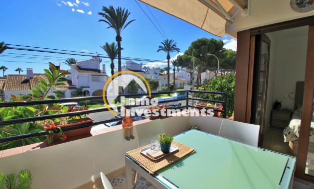 Resale - Apartment - Villamartin