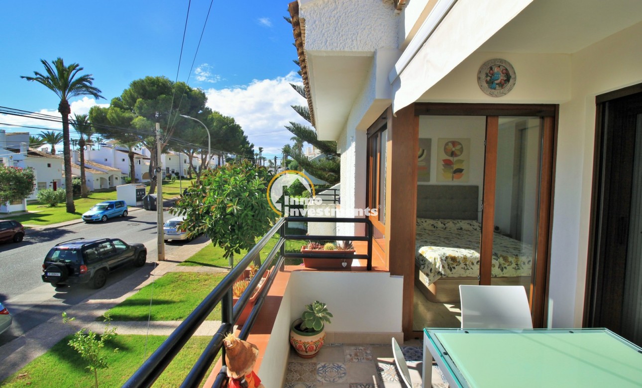 Resale - Apartment - Villamartin