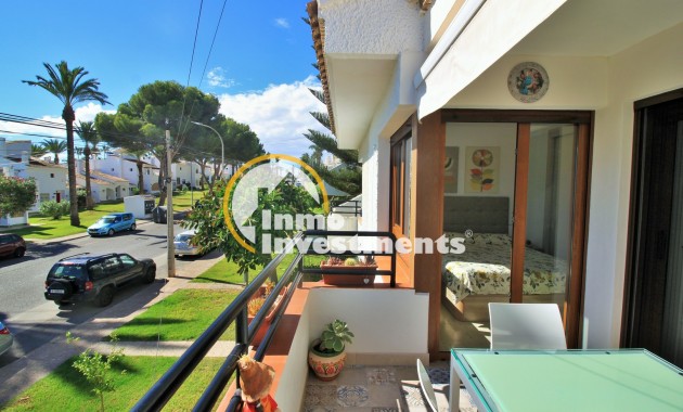 Resale - Apartment - Villamartin