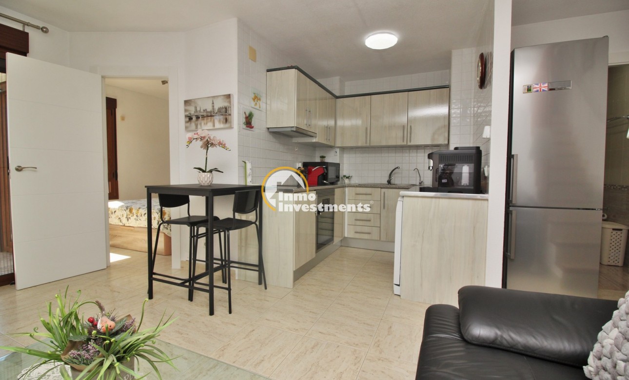 Resale - Apartment - Villamartin