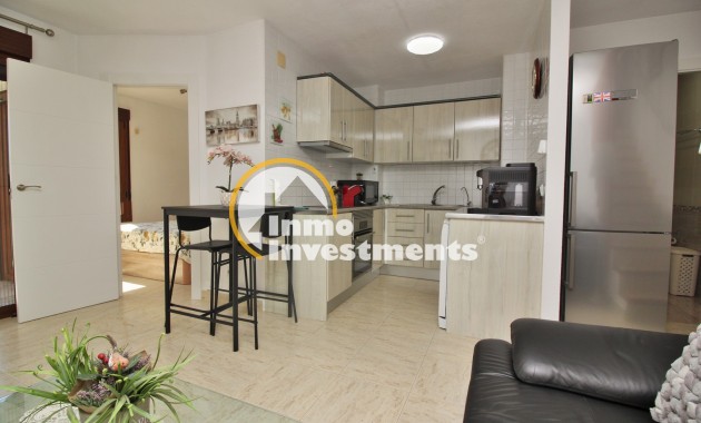 Resale - Apartment - Villamartin