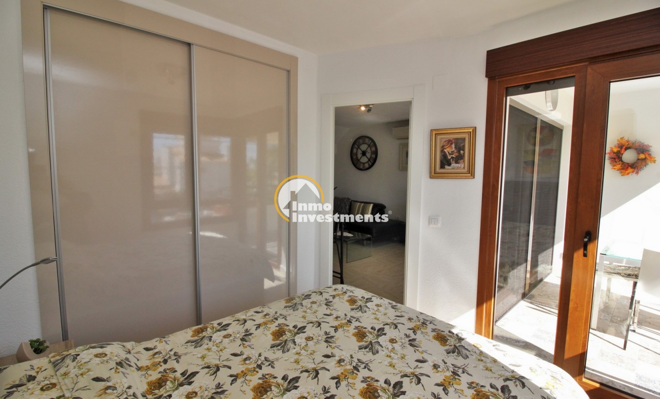 Resale - Apartment - Villamartin