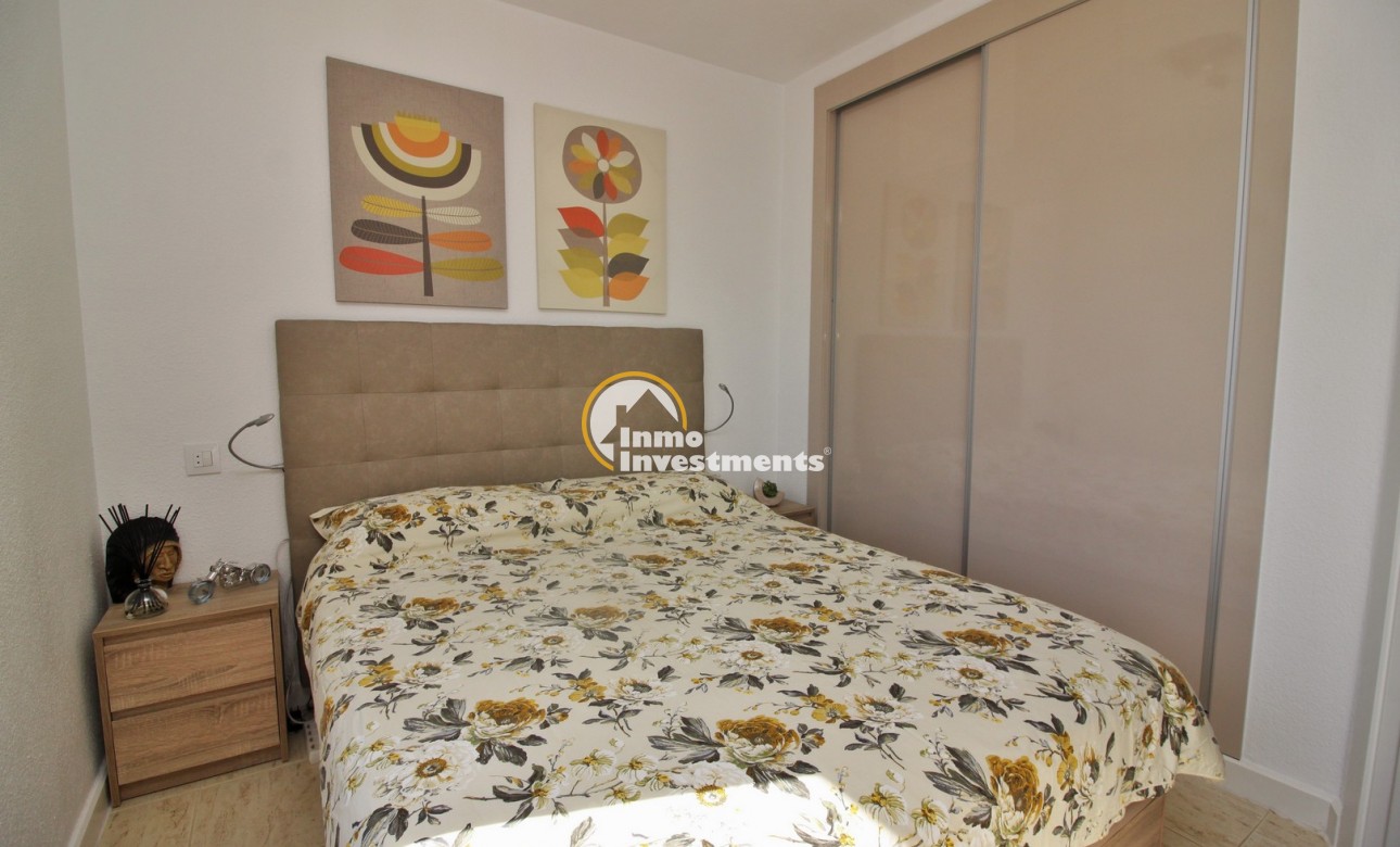 Resale - Apartment - Villamartin