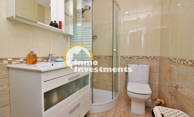 Resale - Apartment - Villamartin