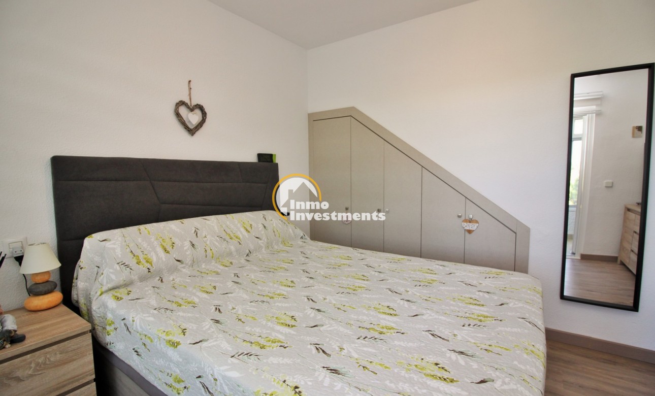 Resale - Apartment - Villamartin