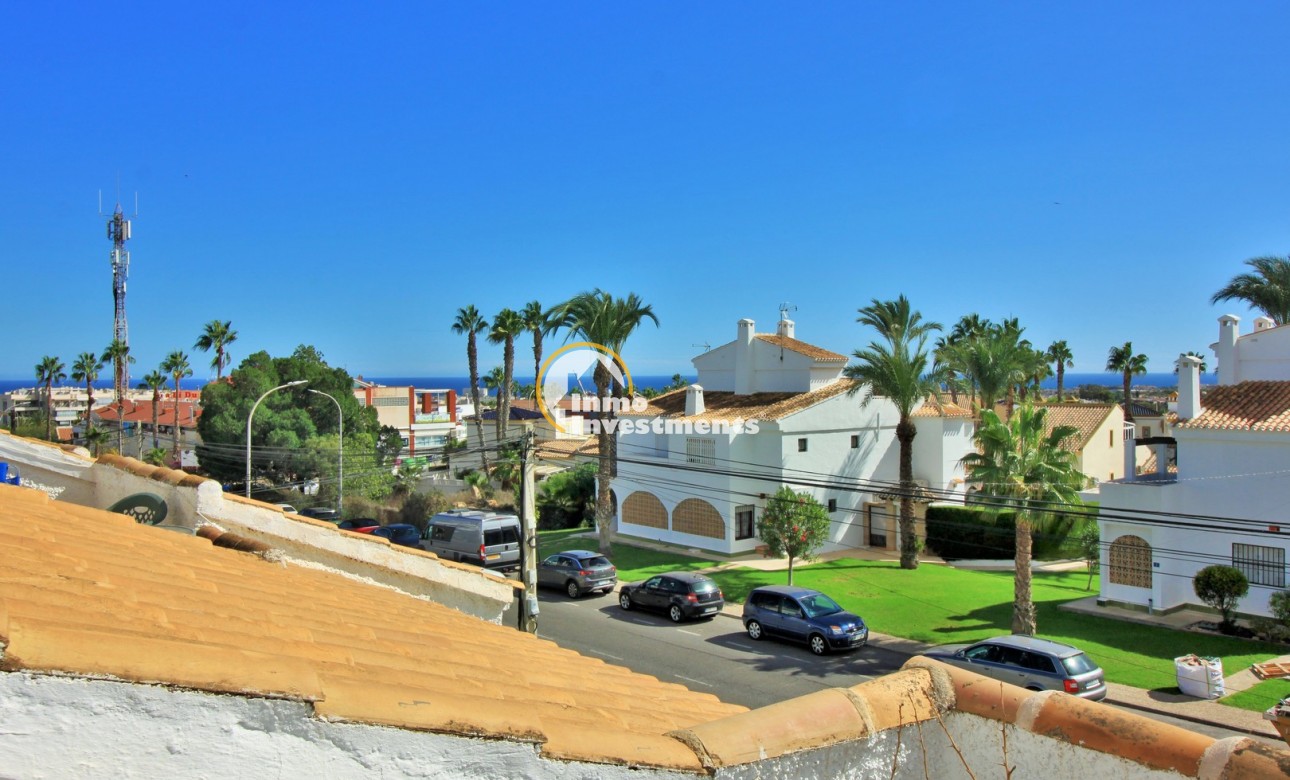 Resale - Apartment - Villamartin